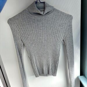 Bershka Light Gray Ribbed Turtleneck Sweater